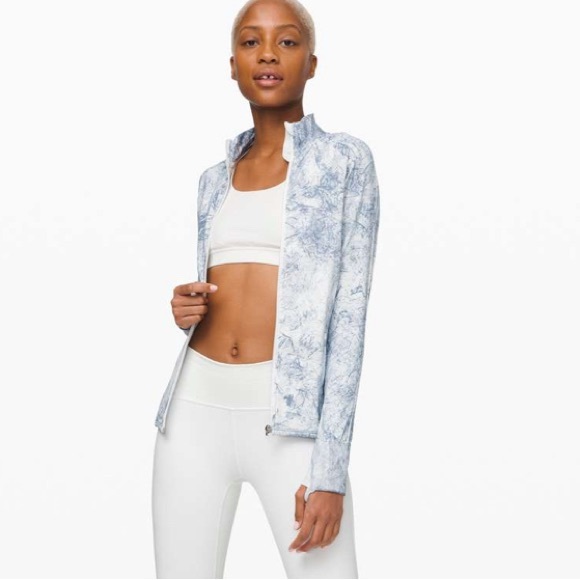 NEW! Lululemon Ebb To Train Jacket - Picture 2 of 6